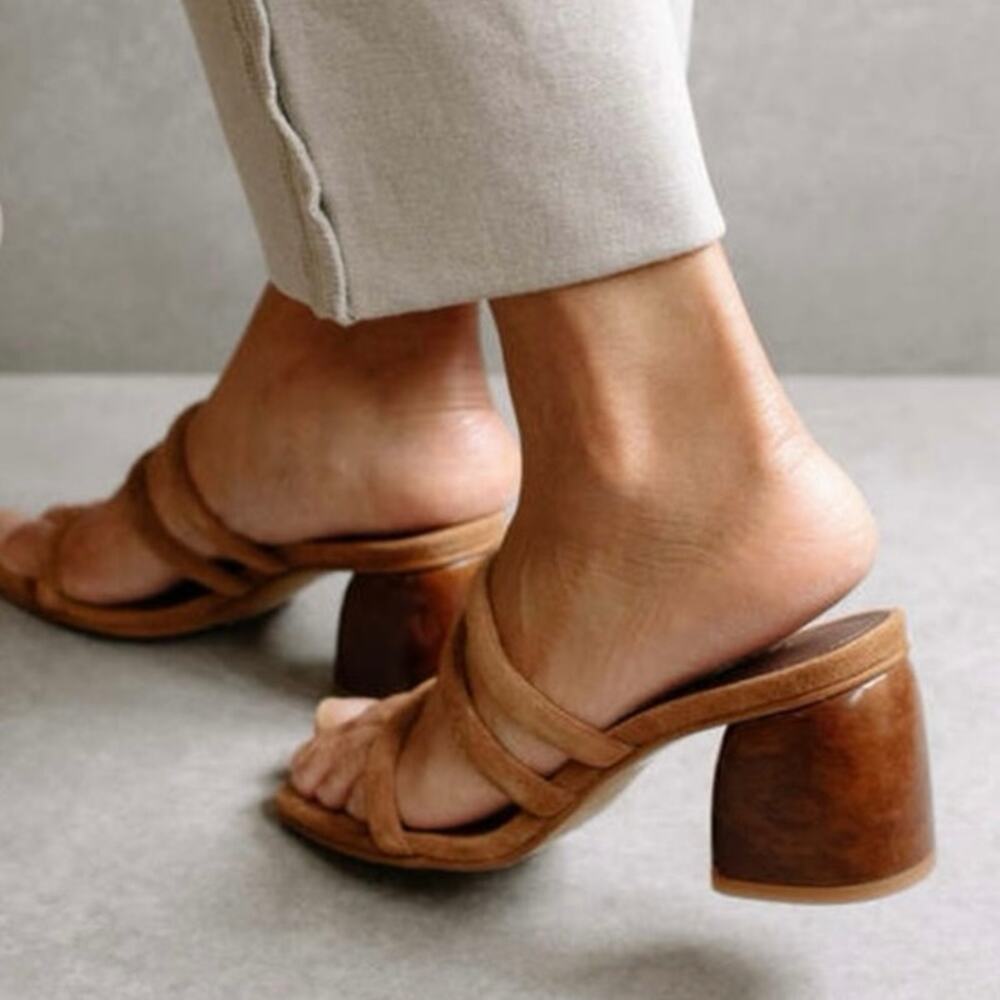 Alohas Indiana sandals sz 37